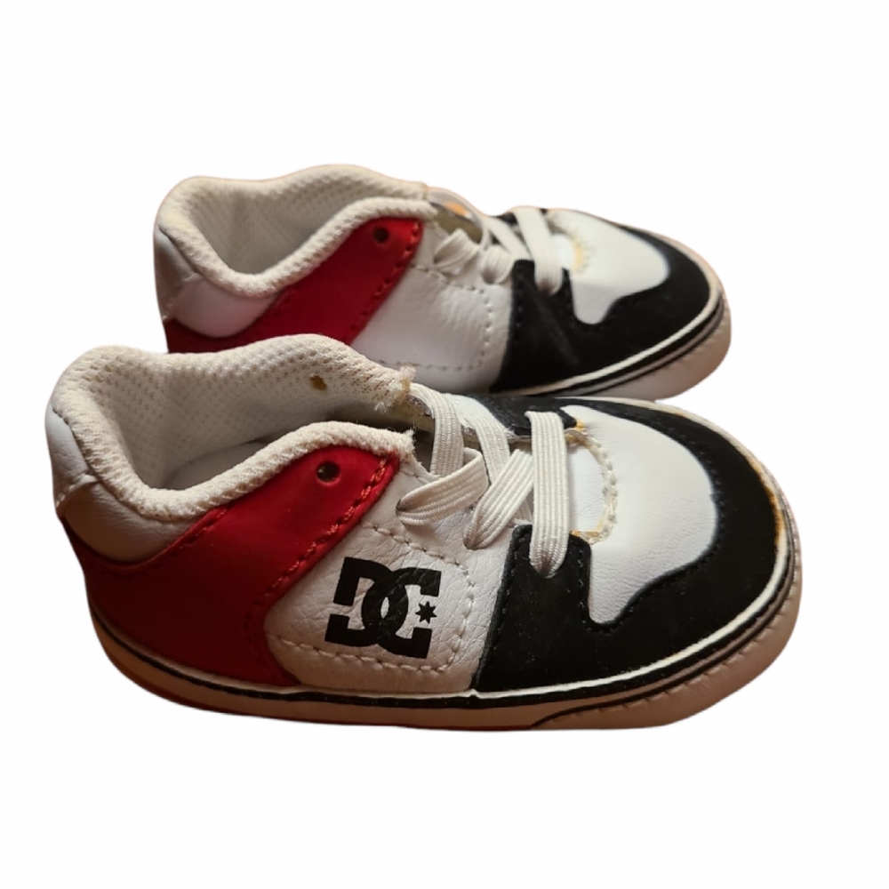 DC soft soled crib shoes/sneakers